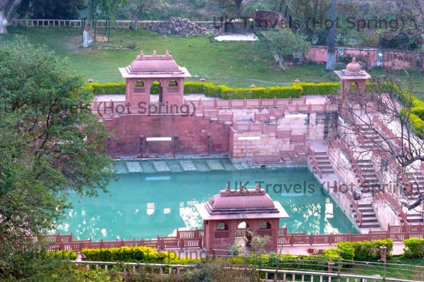 Hot Spring (Brahma Kund)