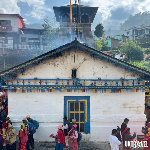 Devotees visiting Triyuginarayan Temple near Kedarnath